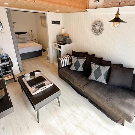 Seaside Cabin Retreat In Hayling Island South Hayling Buitenkant foto