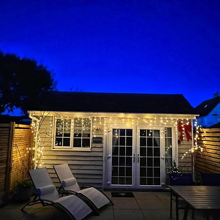Seaside Cabin Retreat In Hayling Island South Hayling Buitenkant foto